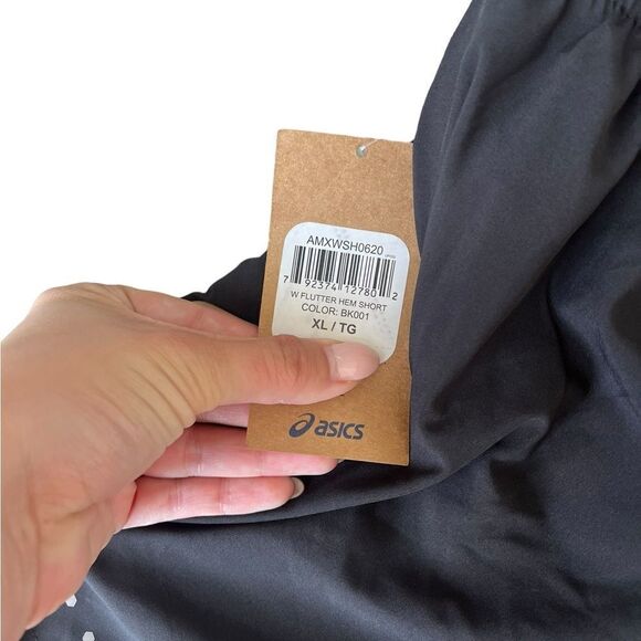 NWT ASICS WOMENS RUNNING SHORTS BLACK BUILT IN LINER WOMENS SIZE XL - Picture 5 of 10